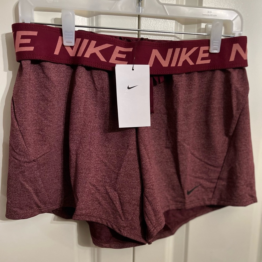 NEW Nike Women's S Dri-Fit Training Shorts - Maroon.